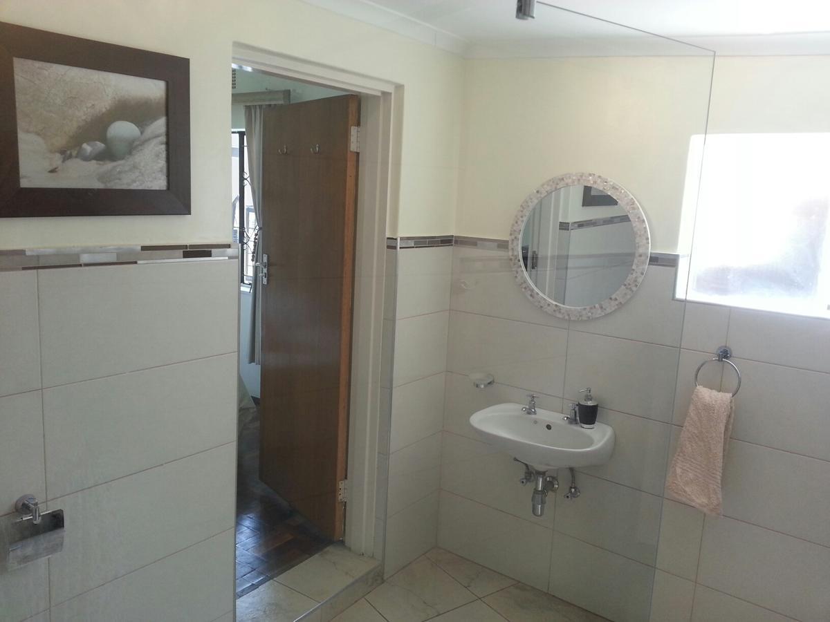 Rivendell Hotel Windhoek Kültér fotó